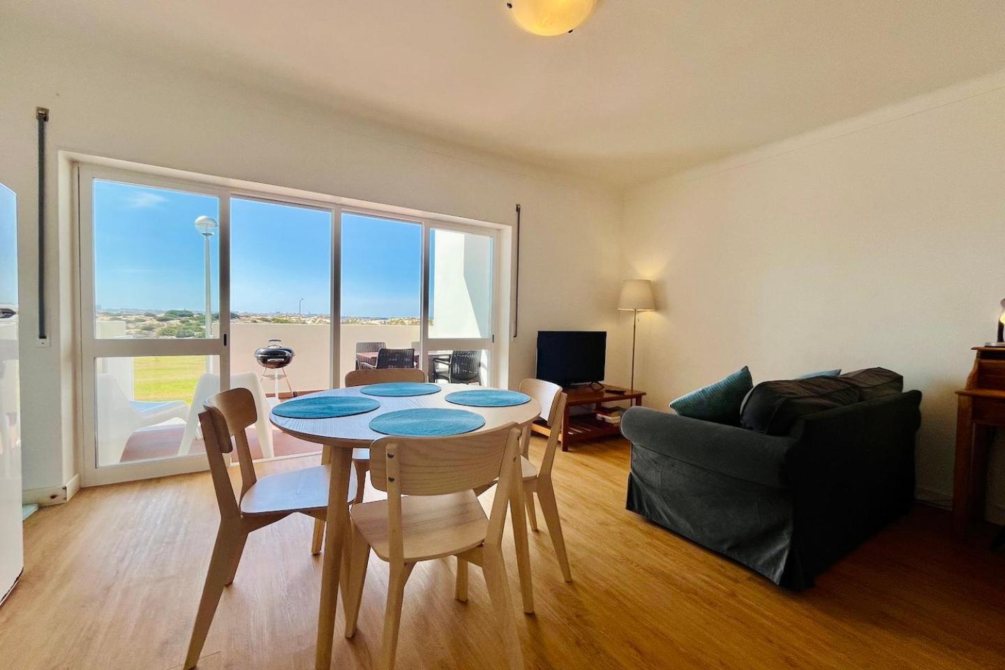 Apartamento Luciana - Beachside, Balcony, Sunset View Ferrel  Zewnętrze zdjęcie